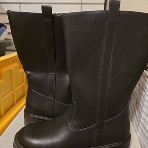 Black Tall Leather Boots